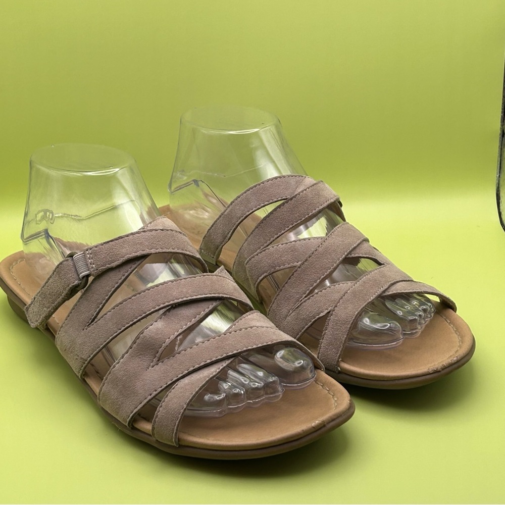 Naturalizer Sandals